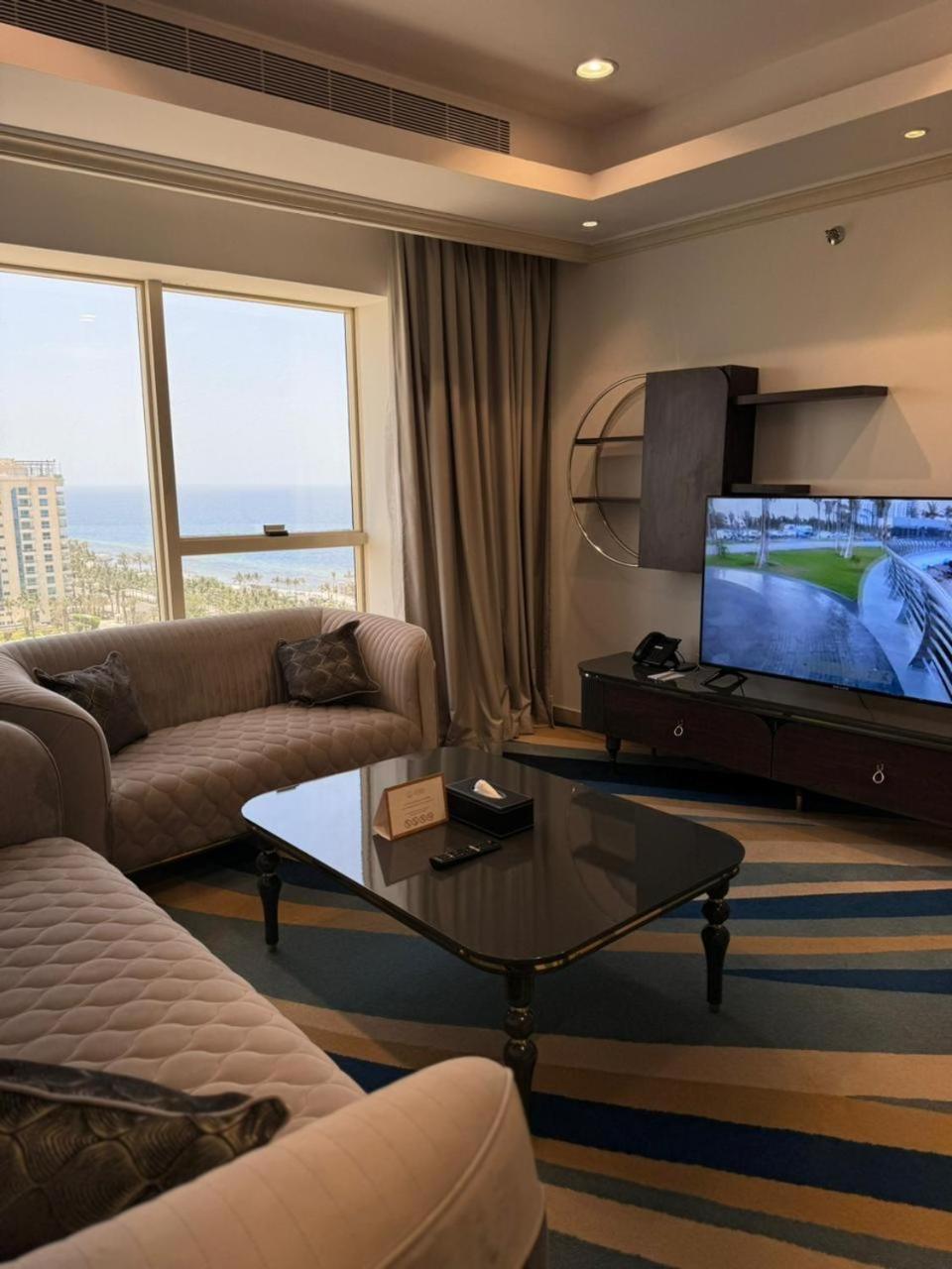 Seafront Luxury Suites Jeddah Corniche Bagian luar foto