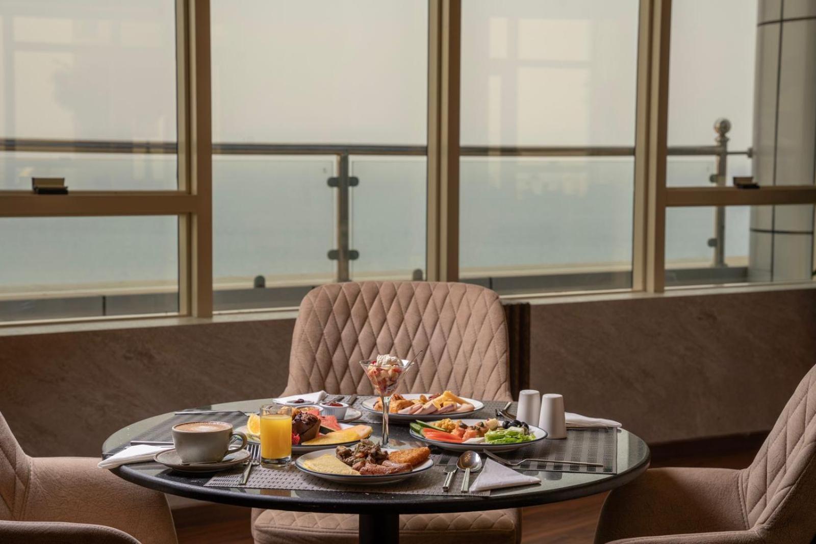 Seafront Luxury Suites Jeddah Corniche Bagian luar foto