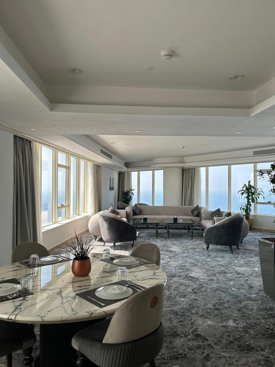 Seafront Luxury Suites Jeddah Corniche Bagian luar foto